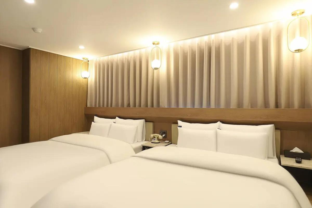 Rosy Hotel Cheongju Exterior foto